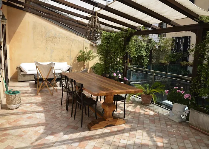 La Piccola Corte Apartment *