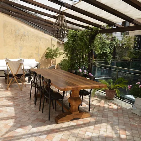 La Piccola Corte Apartment *
